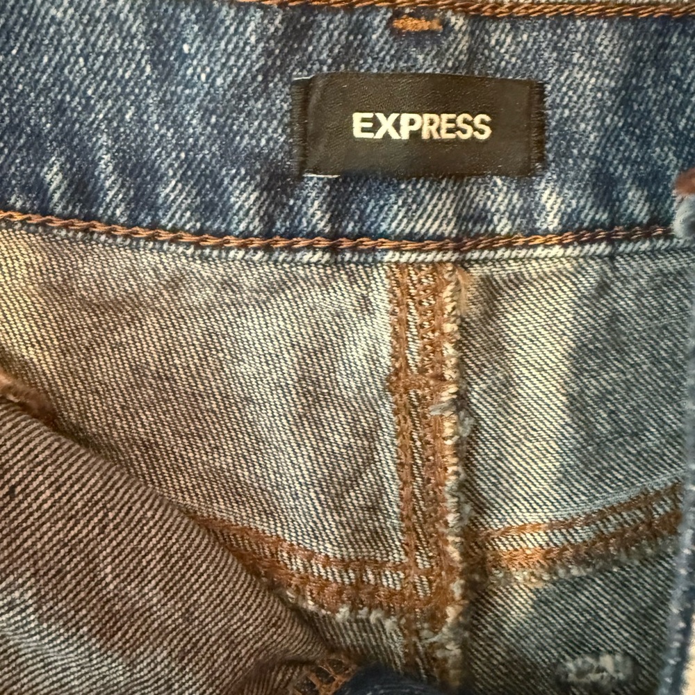 Express High Waisted Medium Wash Raw Hem Midi Jean Shorts - Picture 4 of 6